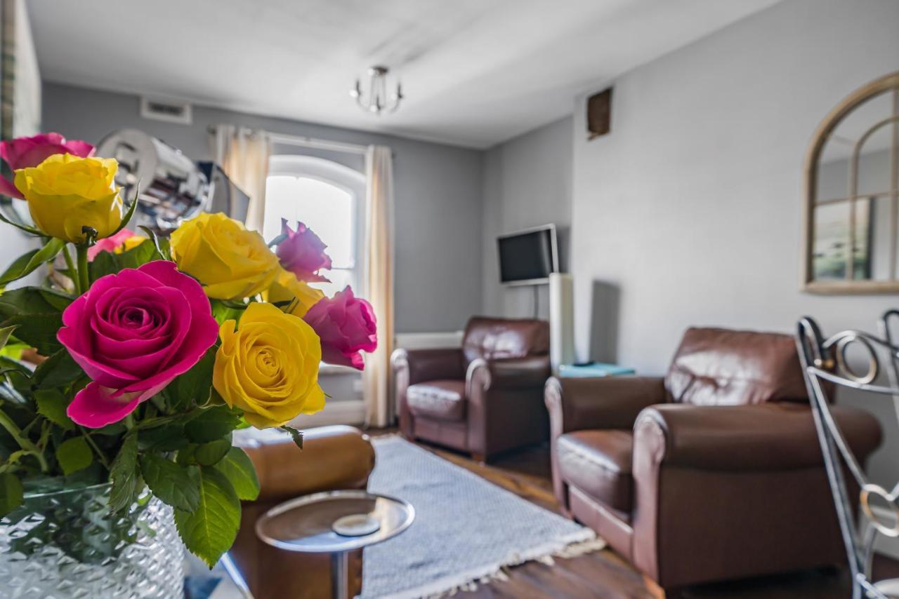 Woodsmill Quay Riverside Apartment - Heart Of York Extérieur photo